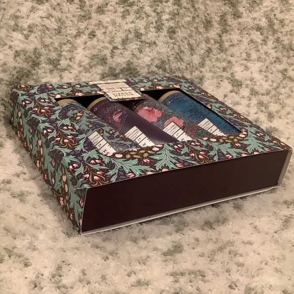 William Morris At Home Luxury Scented Hand Cream Set of 4 NWT 4x1.7oz Clementine - Picture 8 of 16